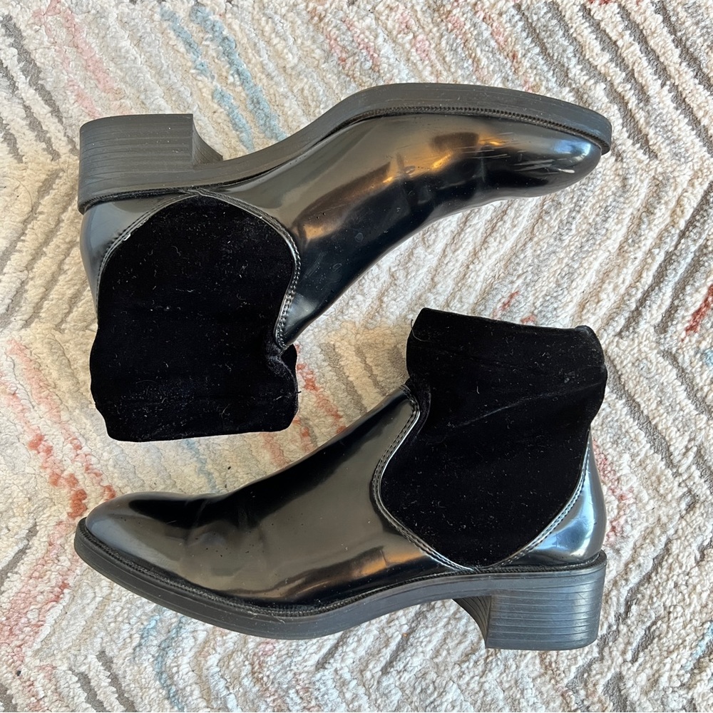 ZARA Contrasting Velvet Ankle Boots
